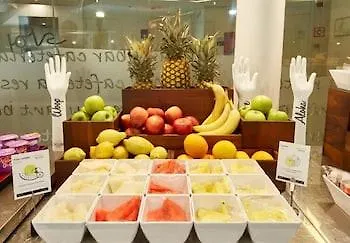 Sercotel Tribuna مالقة 3*,