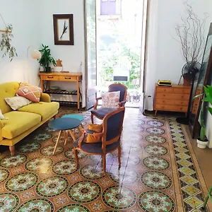 Habitación en casa particular Con Salón Privado En La Rambla Gerona