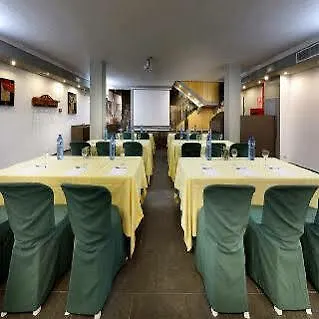 Szálloda Sercotel Tribuna Málaga